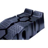 Nájezdové rampy 3000 kg, set 2 kusů M80096