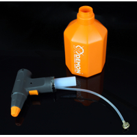 Mini postřikovač DEMON 1 l – akumulátorový s USB-C a nastavitelnou tryskou, M80200